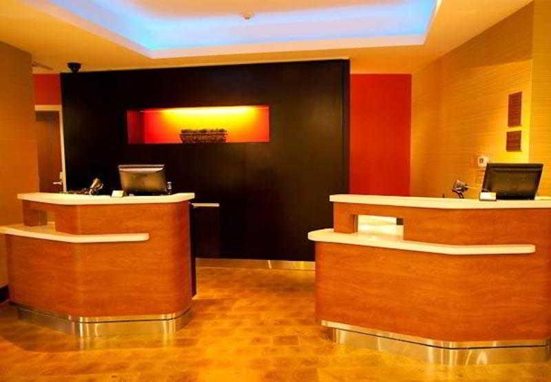 Courtyard By Marriott Victorville הספריה מראה חיצוני תמונה