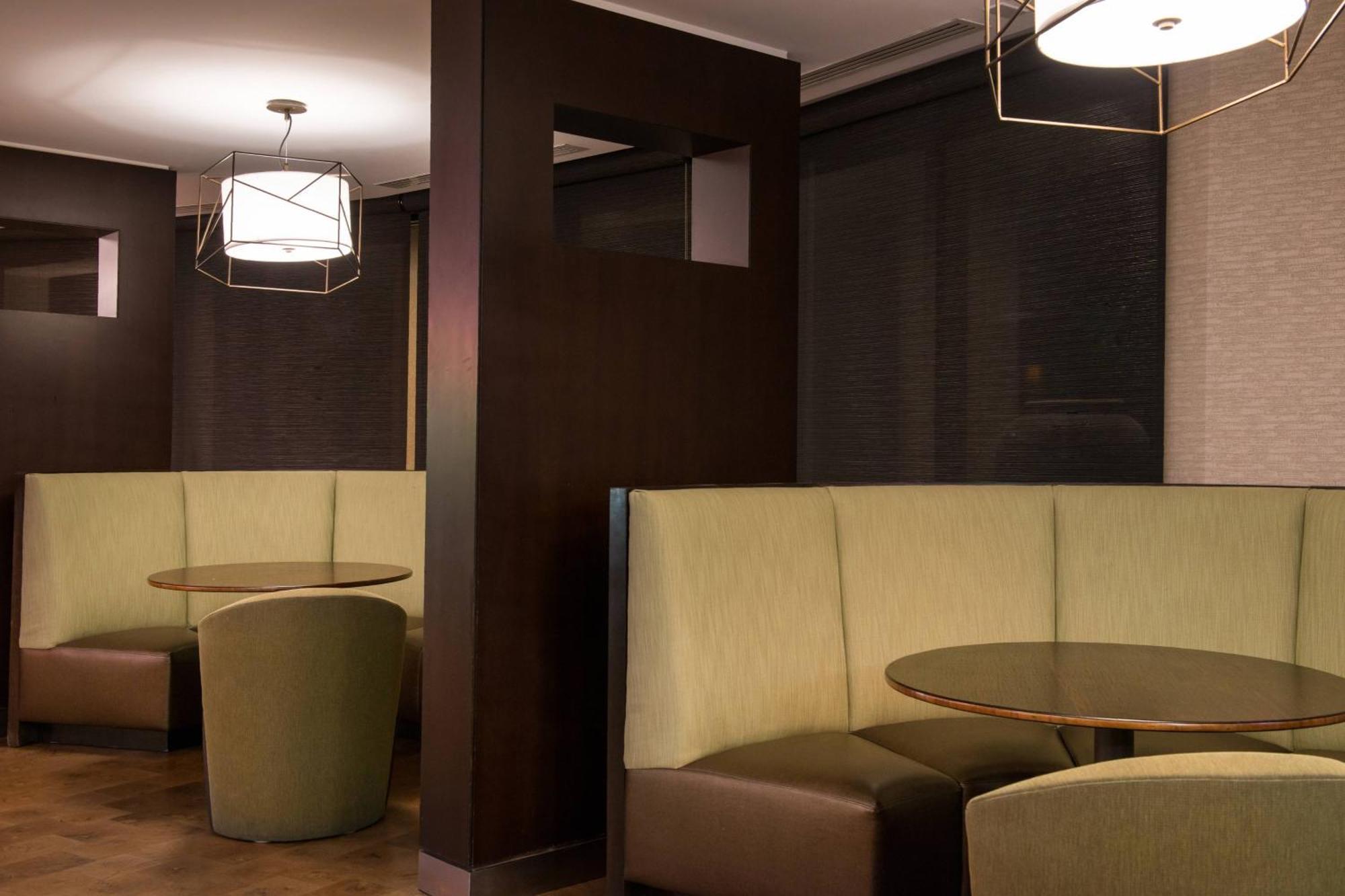 Courtyard By Marriott Victorville הספריה מראה חיצוני תמונה
