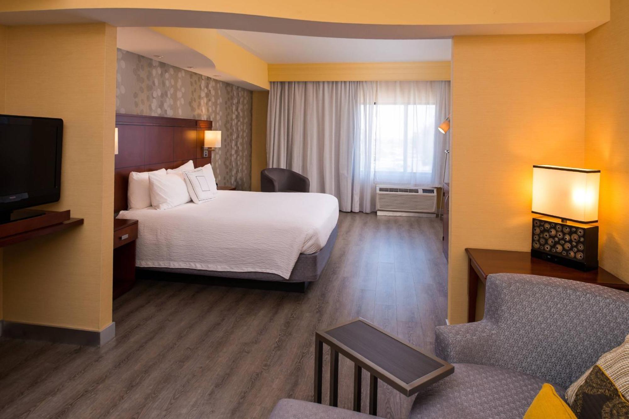 Courtyard By Marriott Victorville הספריה מראה חיצוני תמונה