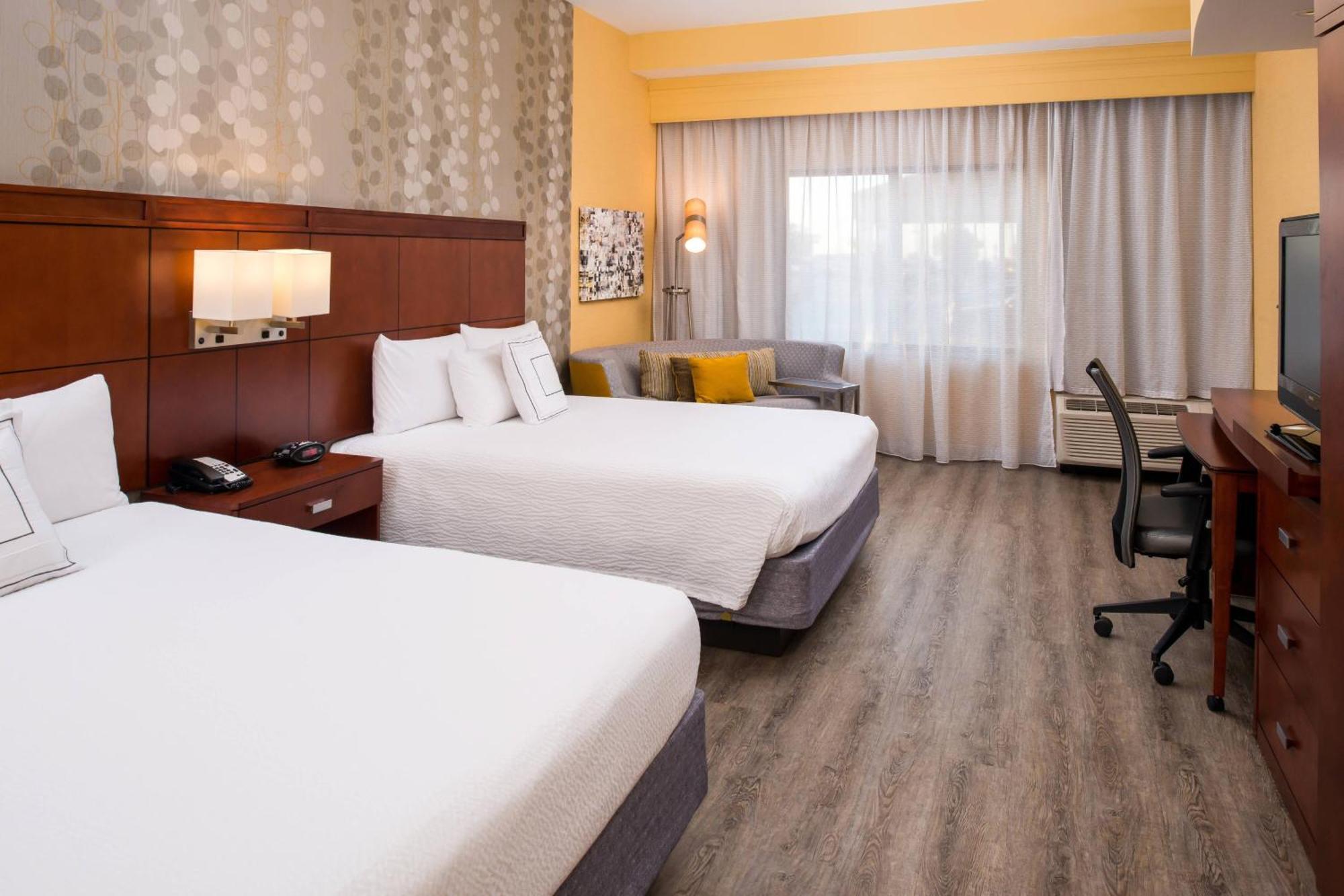 Courtyard By Marriott Victorville הספריה מראה חיצוני תמונה