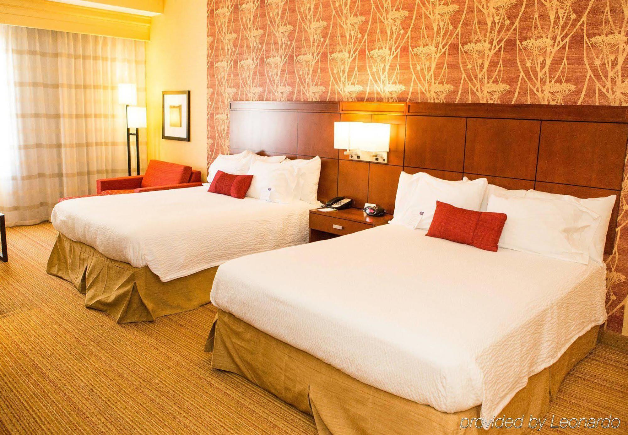 Courtyard By Marriott Victorville הספריה מראה חיצוני תמונה