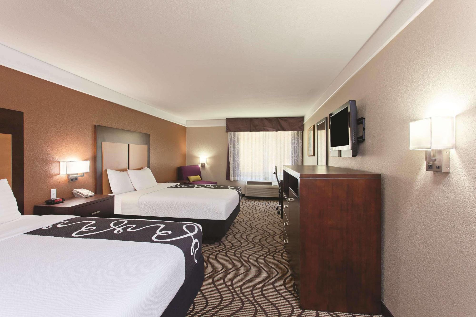 Courtyard By Marriott Victorville הספריה מראה חיצוני תמונה
